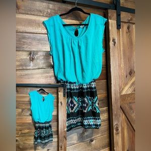 Sequin Turquoise Dress 
Worn once in great condition 
Size:XL